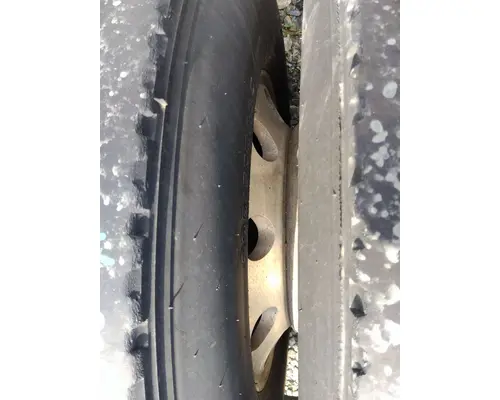 HUB PILOTED - ALUMINUM 22.5 X 8.25 WHEEL