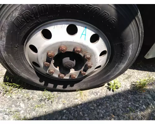 HUB PILOTED - ALUMINUM 22.5 X 8.25 WHEEL