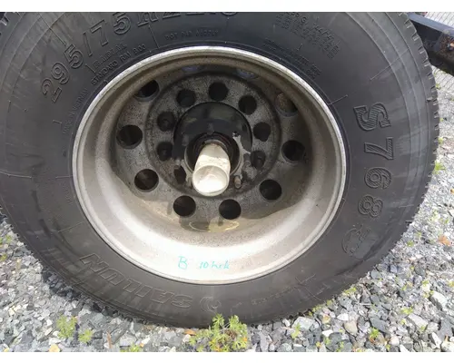 HUB PILOTED - ALUMINUM 22.5 X 8.25 WHEEL