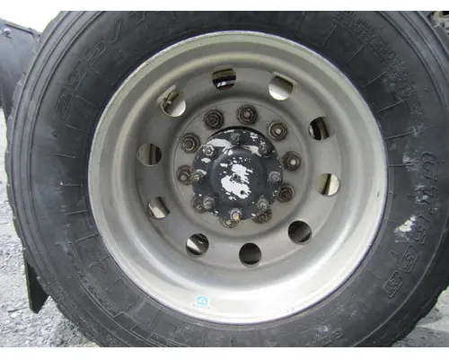 HUB PILOTED - ALUMINUM 22.5 X 8.25 WHEEL