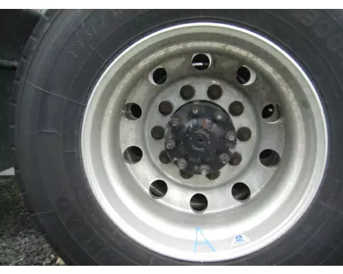 HUB PILOTED - ALUMINUM 22.5 X 8.25 WHEEL