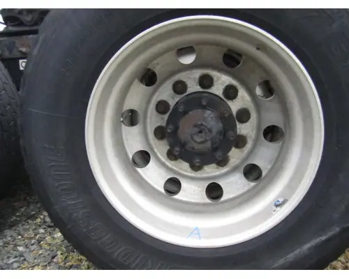 HUB PILOTED - ALUMINUM 22.5 X 8.25 WHEEL