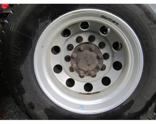 HUB PILOTED - ALUMINUM 22.5 X 8.25 WHEEL