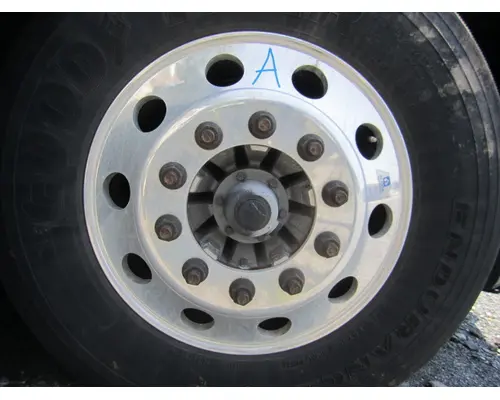 HUB PILOTED - ALUMINUM 22.5 X 8.25 WHEEL