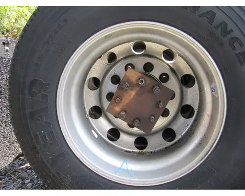 HUB PILOTED - ALUMINUM 22.5 X 8.25 WHEEL