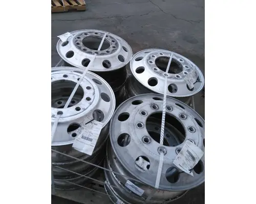 HUB PILOTED - ALUMINUM 22.5 X 8.25 WHEEL