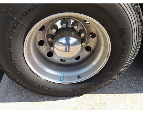 HUB PILOTED - ALUMINUM 22.5 X 8.25 WHEEL