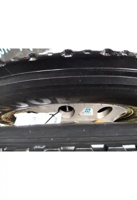 HUB PILOTED - ALUMINUM 22.5 X 8.25 WHEEL