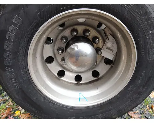 HUB PILOTED - ALUMINUM 22.5 X 8.25 WHEEL