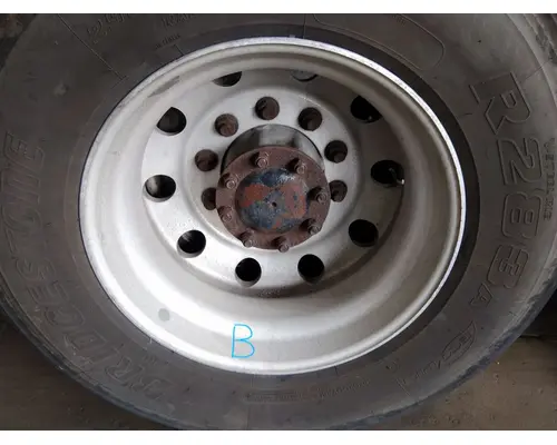 HUB PILOTED - ALUMINUM 22.5 X 8.25 WHEEL