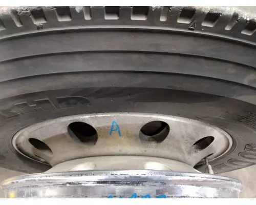 HUB PILOTED - ALUMINUM 22.5 X 8.25 WHEEL