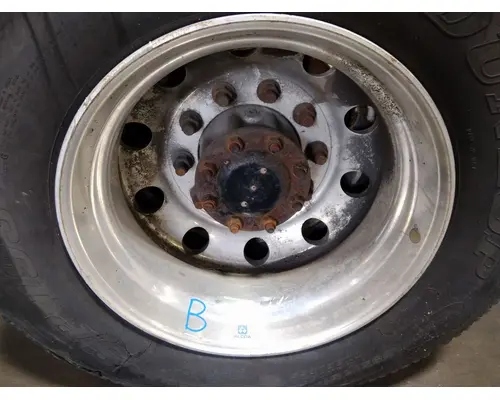 HUB PILOTED - ALUMINUM 22.5 X 8.25 WHEEL