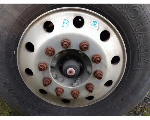 HUB PILOTED - ALUMINUM 22.5 X 8.25 WHEEL