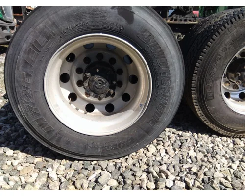 HUB PILOTED - ALUMINUM 22.5 X 8.25 WHEEL