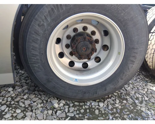 HUB PILOTED - ALUMINUM 22.5 X 8.25 WHEEL