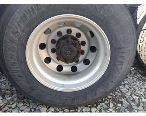HUB PILOTED - ALUMINUM 22.5 X 8.25 WHEEL