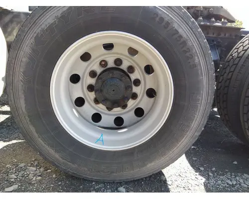 HUB PILOTED - ALUMINUM 22.5 X 8.25 WHEEL