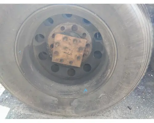 HUB PILOTED - ALUMINUM 22.5 X 8.25 WHEEL