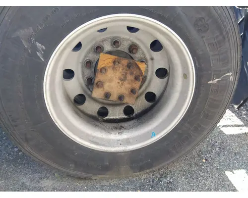 HUB PILOTED - ALUMINUM 22.5 X 8.25 WHEEL
