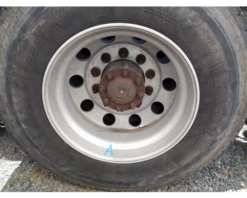 HUB PILOTED - ALUMINUM 22.5 X 8.25 WHEEL