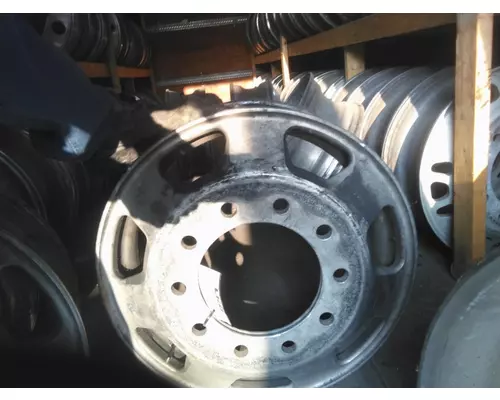 HUB PILOTED - ALUMINUM 22.5 X 8.25 WHEEL