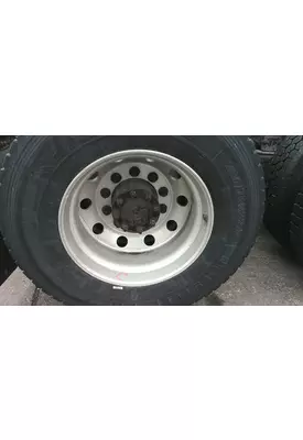 HUB PILOTED - ALUMINUM 22.5 X 8.25 WHEEL