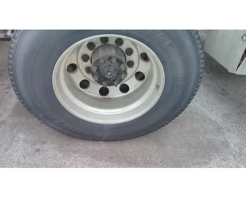 HUB PILOTED - ALUMINUM 22.5 X 8.25 WHEEL