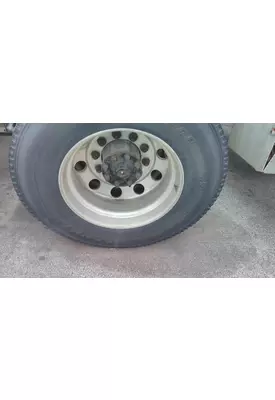 HUB PILOTED - ALUMINUM 22.5 X 8.25 WHEEL