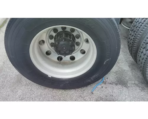 HUB PILOTED - ALUMINUM 22.5 X 8.25 WHEEL