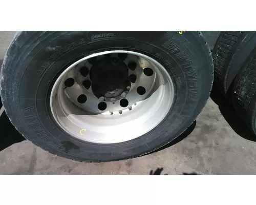 HUB PILOTED - ALUMINUM 22.5 X 8.25 WHEEL