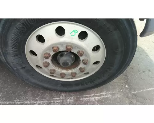 HUB PILOTED - ALUMINUM 22.5 X 8.25 WHEEL
