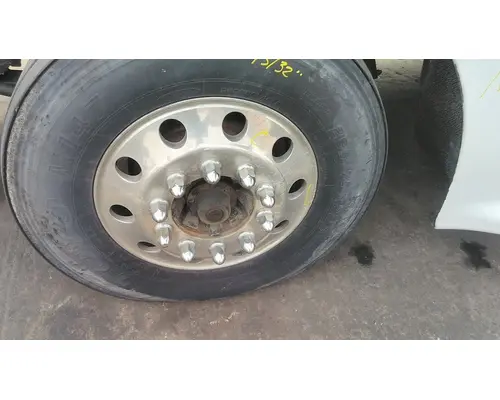 HUB PILOTED - ALUMINUM 22.5 X 8.25 WHEEL