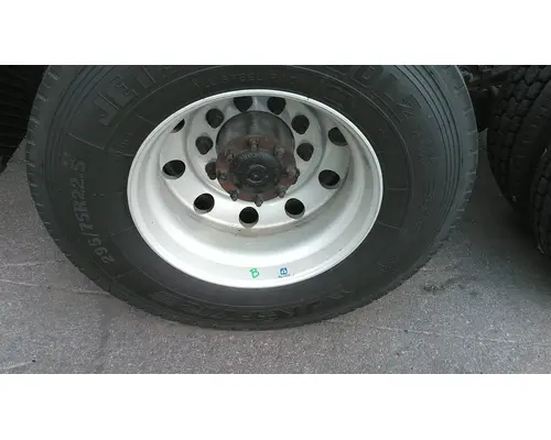 HUB PILOTED - ALUMINUM 22.5 X 8.25 WHEEL