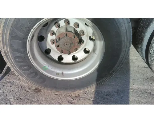 HUB PILOTED - ALUMINUM 22.5 X 8.25 WHEEL