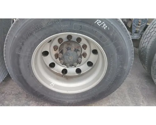 HUB PILOTED - ALUMINUM 22.5 X 8.25 WHEEL