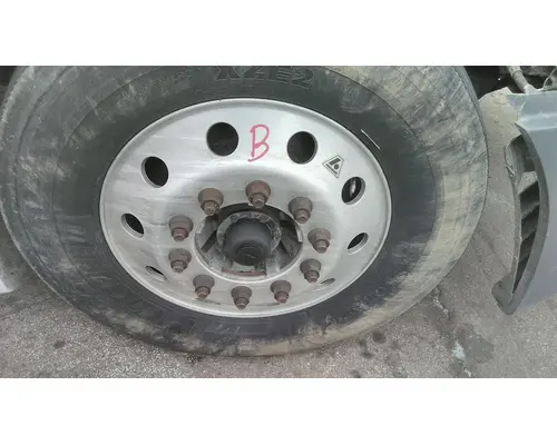 HUB PILOTED - ALUMINUM 22.5 X 8.25 WHEEL