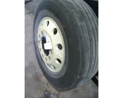 HUB PILOTED - ALUMINUM 22.5 X 8.25 WHEEL