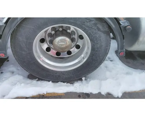 HUB PILOTED - ALUMINUM 22.5 X 8.25 WHEEL