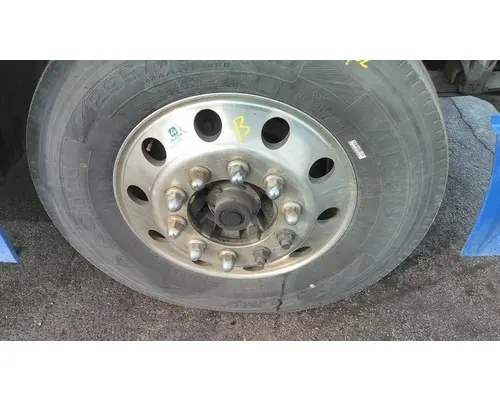 HUB PILOTED - ALUMINUM 22.5 X 8.25 WHEEL