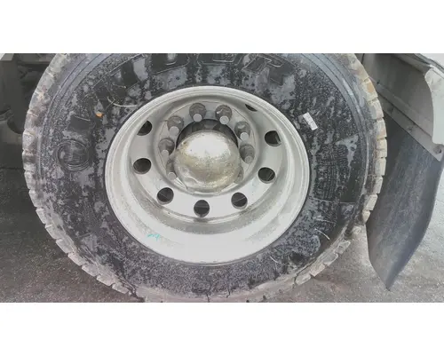 HUB PILOTED - ALUMINUM 22.5 X 8.25 WHEEL