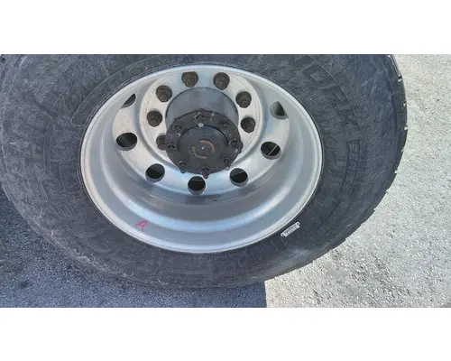 HUB PILOTED - ALUMINUM 22.5 X 8.25 WHEEL