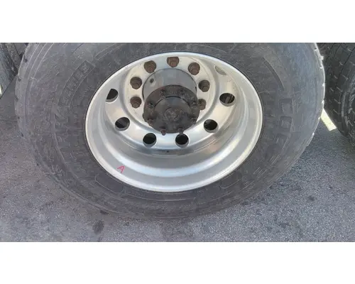 HUB PILOTED - ALUMINUM 22.5 X 8.25 WHEEL