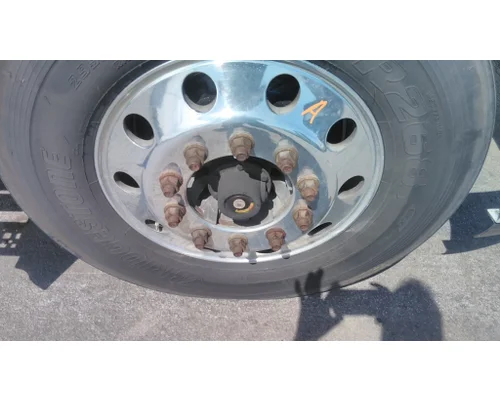 HUB PILOTED - ALUMINUM 22.5 X 8.25 WHEEL