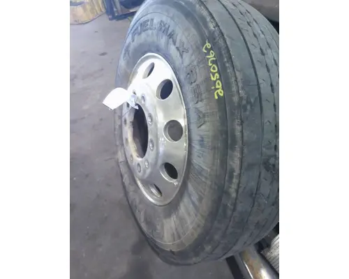 HUB PILOTED - ALUMINUM 22.5 X 8.25 WHEEL