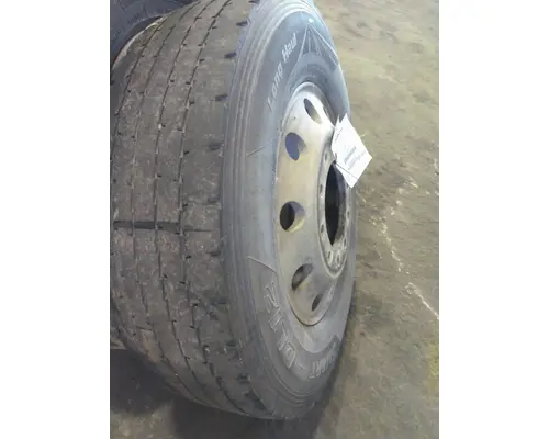 HUB PILOTED - ALUMINUM 22.5 X 8.25 WHEEL