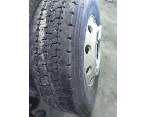 HUB PILOTED - ALUMINUM 22.5 X 8.25 WHEEL