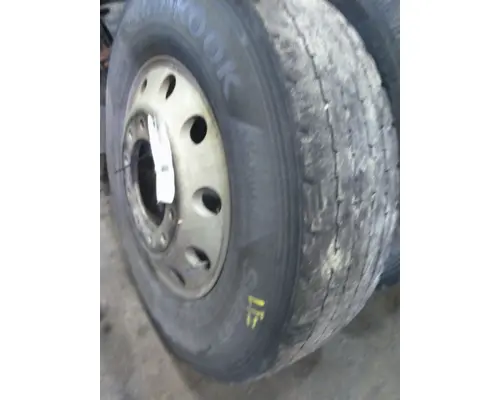 HUB PILOTED - ALUMINUM 22.5 X 8.25 WHEEL