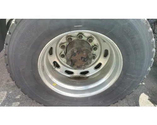 HUB PILOTED - ALUMINUM 22.5 X 8.25 WHEEL