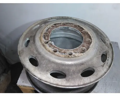 HUB PILOTED - ALUMINUM 24.5 X 8.25 WHEEL