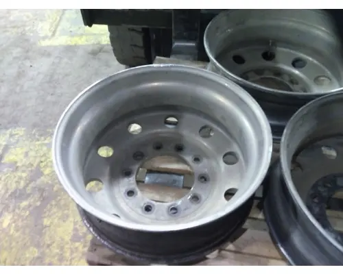 HUB PILOTED - ALUMINUM 24.5 X 8.25 WHEEL